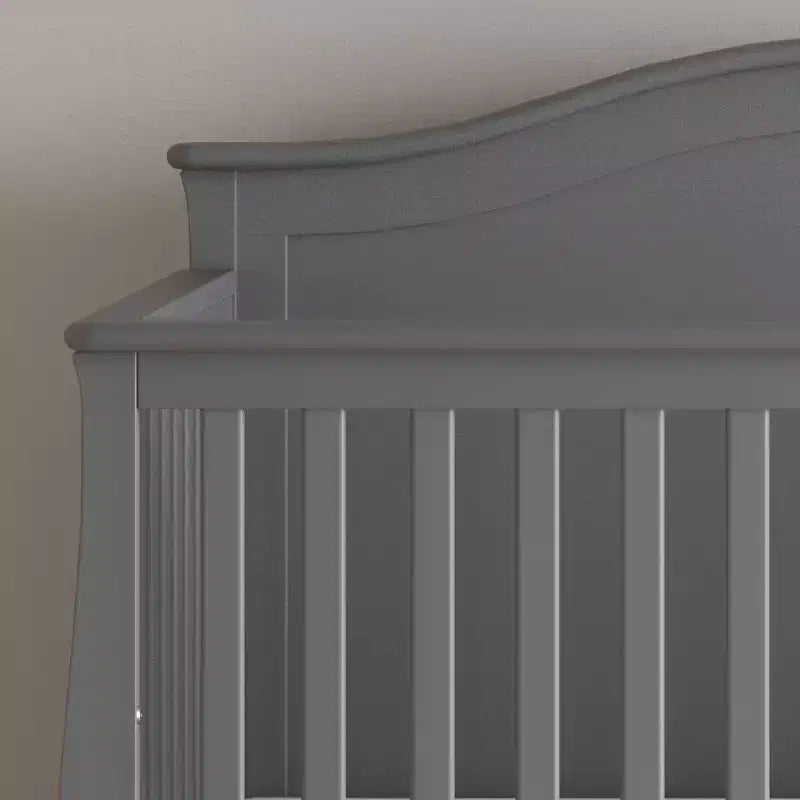 Culla trasformabile 4-in-1 Camden, si trasforma in divanetto, lettino per bambini e letto a una piazza e mezza, 3 posizioni del materasso, finitura sicura per neonati
