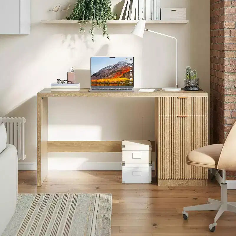 Scrivania direzionale scanalata da 60 pollici con cassetti, scrivania moderna per ufficio domestico con armadietto, postazione di lavoro per computer in legno per lavorare, studiare, scrivere, rovere